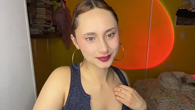 bellaa-w webcam