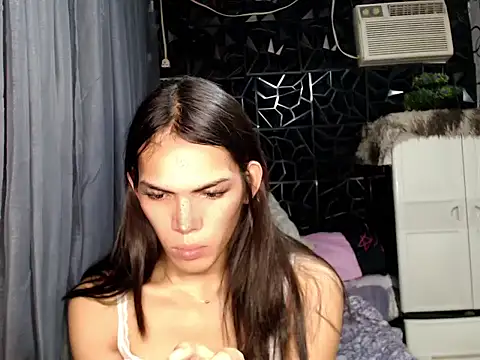 GORGEOUS_CARMEE webcam