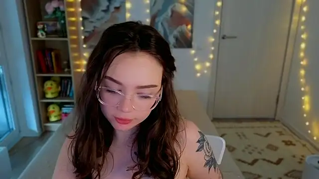 MilenaSaint webcam