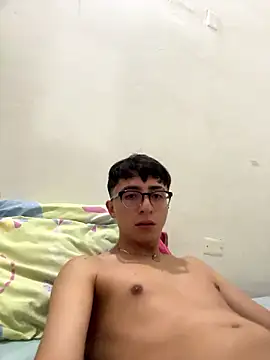 CamiRojas_boy webcam