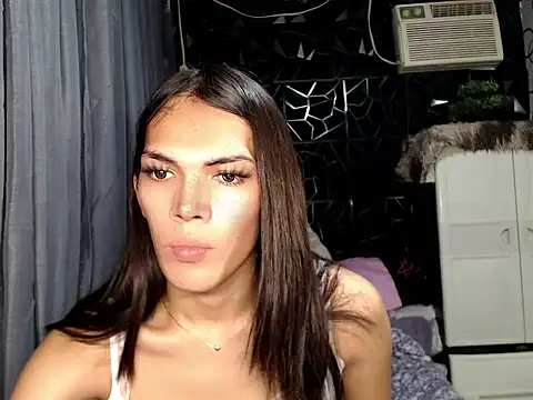 GORGEOUS_CARMEE webcam