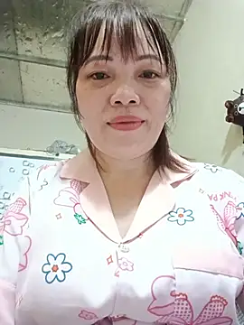 Sana-vn live cam on StripChat