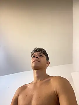 Twinkcock22 live cam on StripChat