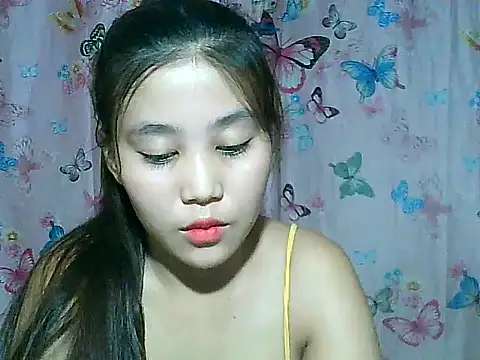SexyAsianPussy4u webcam