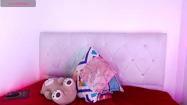 Angel_foxc13 webcam