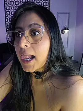 Amber_gold_ webcam