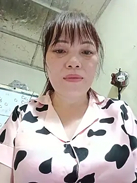 Sana-vn live cam on StripChat