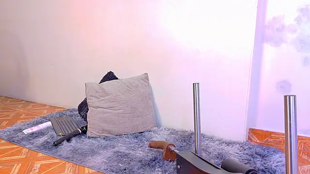 Meganlove__ webcam