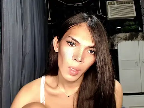 GORGEOUS_CARMEE webcam