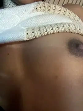 Lilybeeth live cam on StripChat