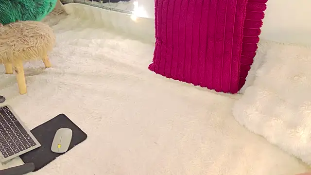 celia_chanel webcam