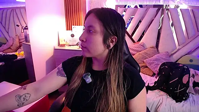 NyxAndria_1 webcam