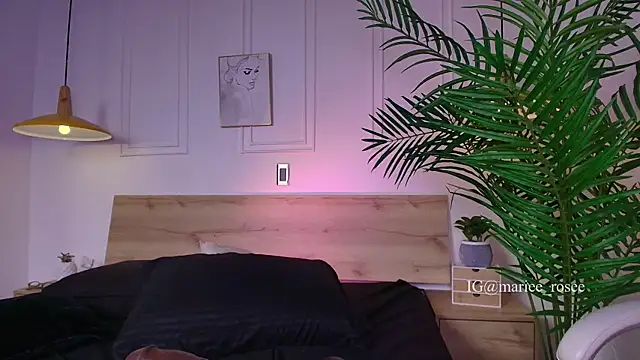 Mariee_rosee webcam