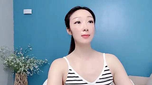 ella55-- webcam