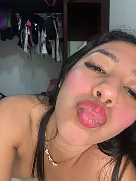 kari_rive webcam