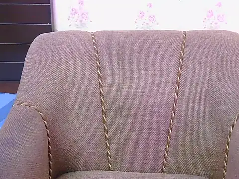 iliyana-20 live cam on StripChat