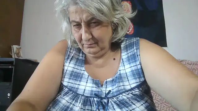 ExquisiteMature webcam