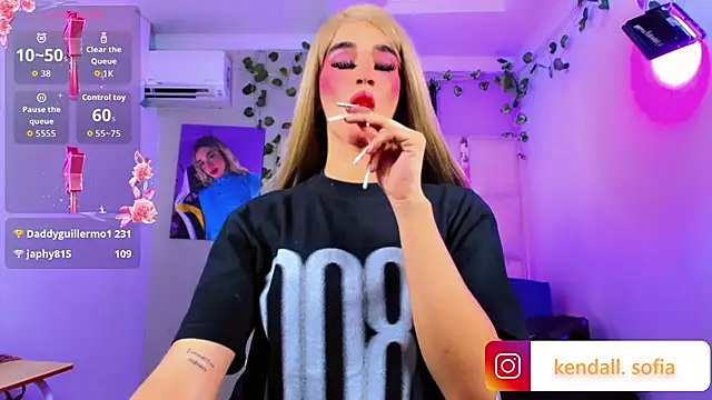 Sophiaa_doll_ webcam