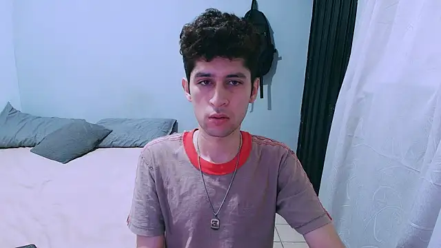mr_erik_grey live cam on StripChat