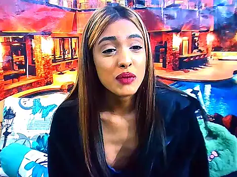 IndianPretty14u2Luv webcam