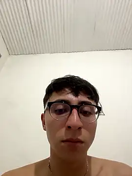 CamiRojas_boy webcam
