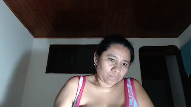 adrixxx38 webcam