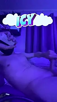 Cloudd_Kingg_Iceyyy webcam