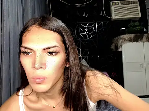 GORGEOUS_CARMEE webcam
