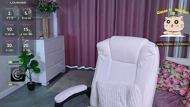 KellyKleine webcam
