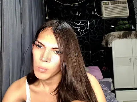 GORGEOUS_CARMEE webcam