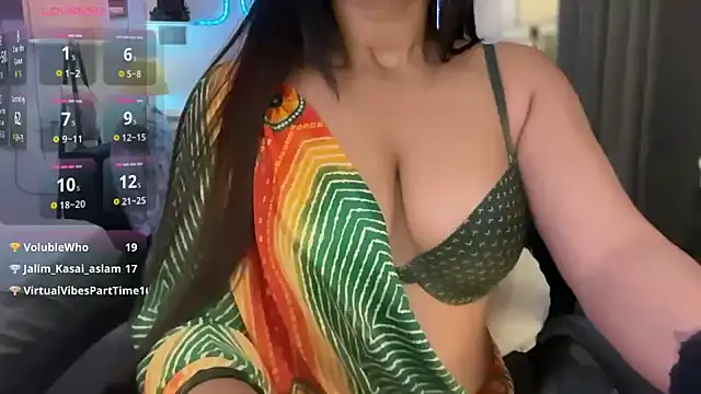 blissful-zovi webcam