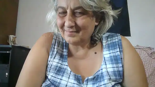 ExquisiteMature webcam