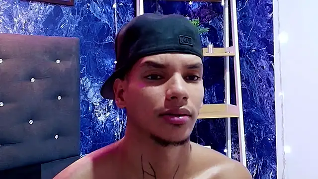 kai_storm77 webcam