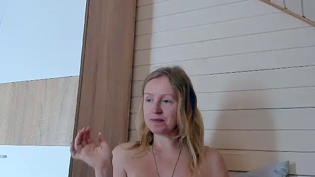 I_AM_MILF webcam