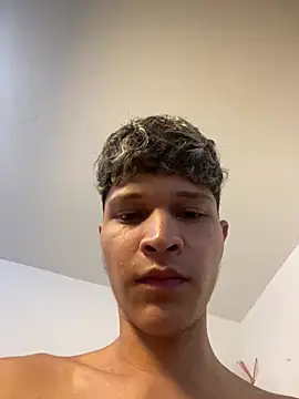 Twinkcock22 webcam