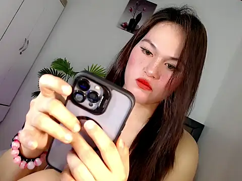 Miss_twinny21 webcam