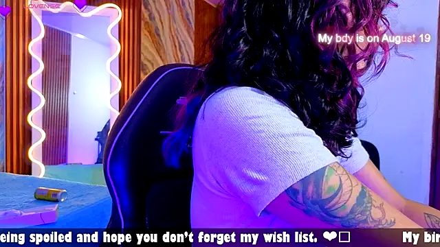 kristen_tay webcam