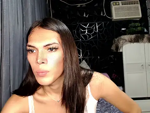 GORGEOUS_CARMEE webcam
