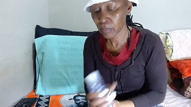 Ebonysweetcougar webcam