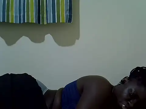 CURVY-CORAZZON webcam
