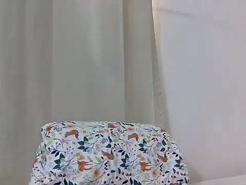 prettymissebony webcam