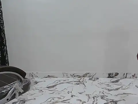 lovelyshaski webcam