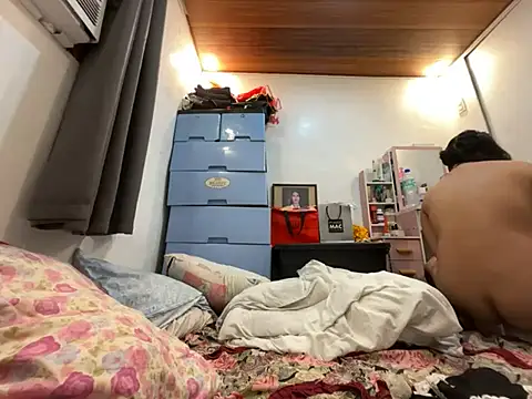 Webcumcutie webcam