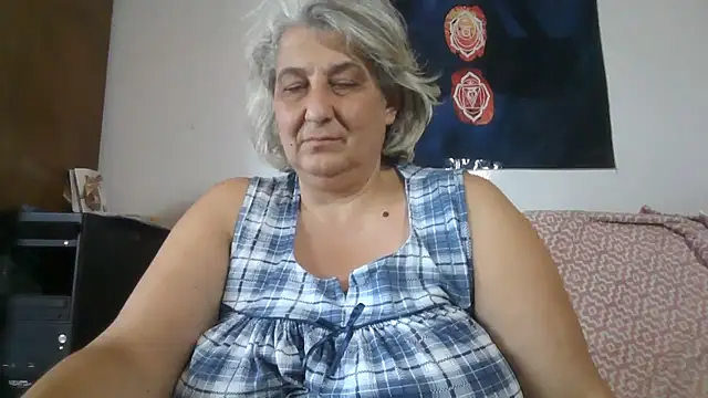 ExquisiteMature webcam