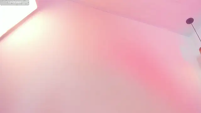 dolly_zoe webcam