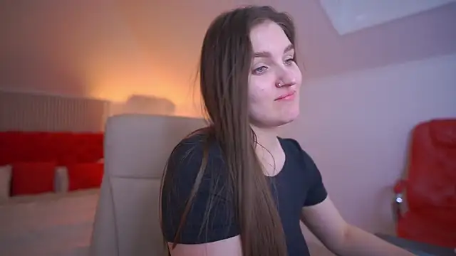 EmmyCharmm webcam