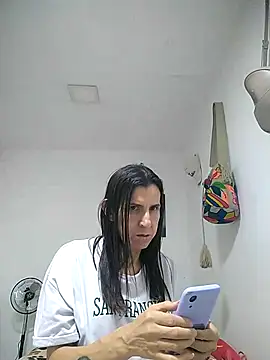 Cameron_puppy webcam