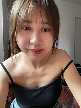 Liliya-77 webcam