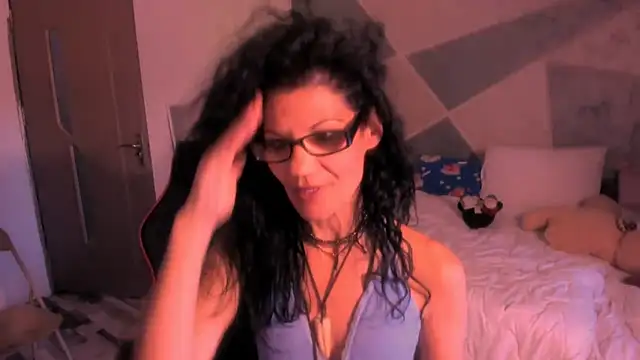 SweetSin40 webcam