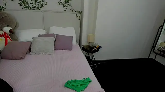 Charlotte_Stee webcam